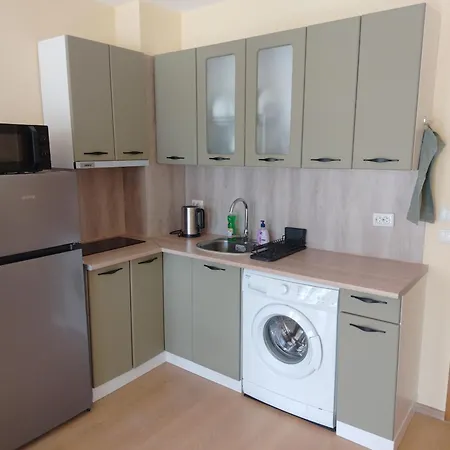 Photinia 아파트 비알라