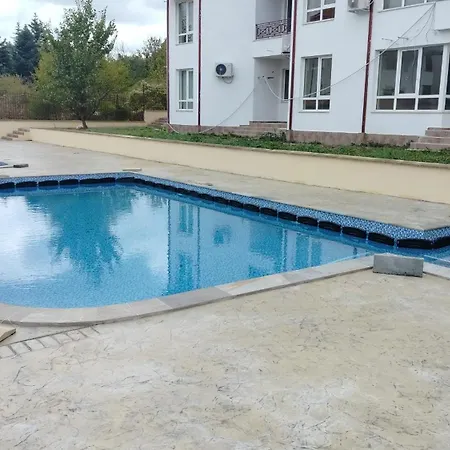 Lägenhet Photinia *